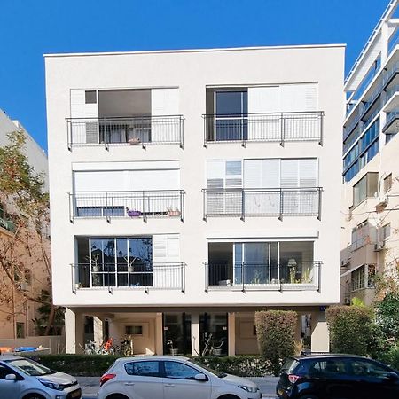 Bnb Israel Apartments - Harav Kook Lilas Тель-Авів Екстер'єр фото