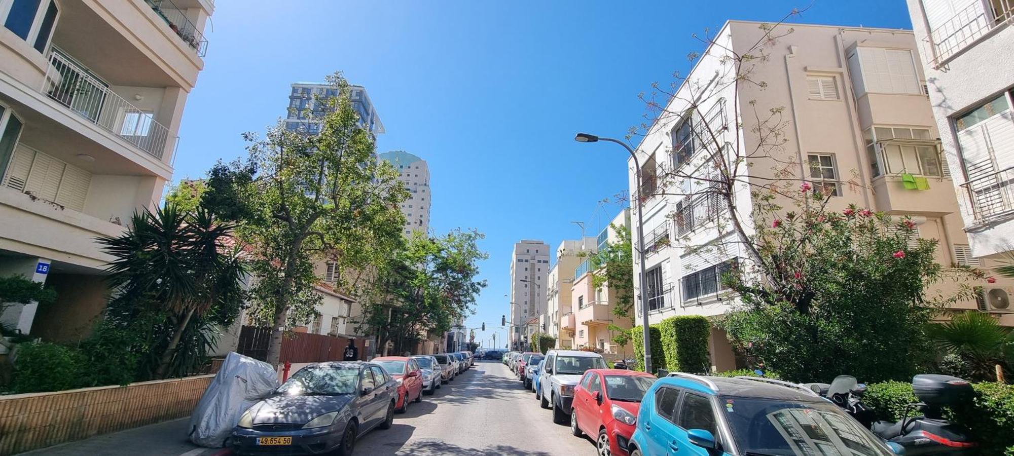Bnb Israel Apartments - Harav Kook Lilas Тель-Авів Екстер'єр фото